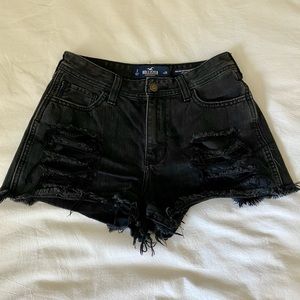 Hollister High Rise Boyfriend Shorts